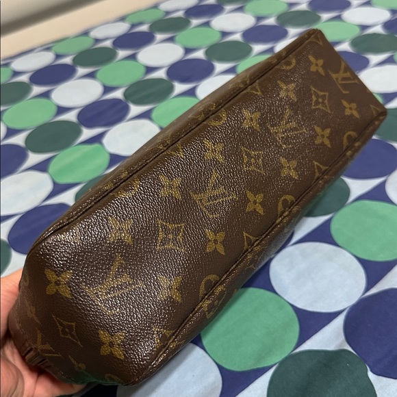 Louis Vuitton Monogram Trouse 28 - Picture 8 of 15